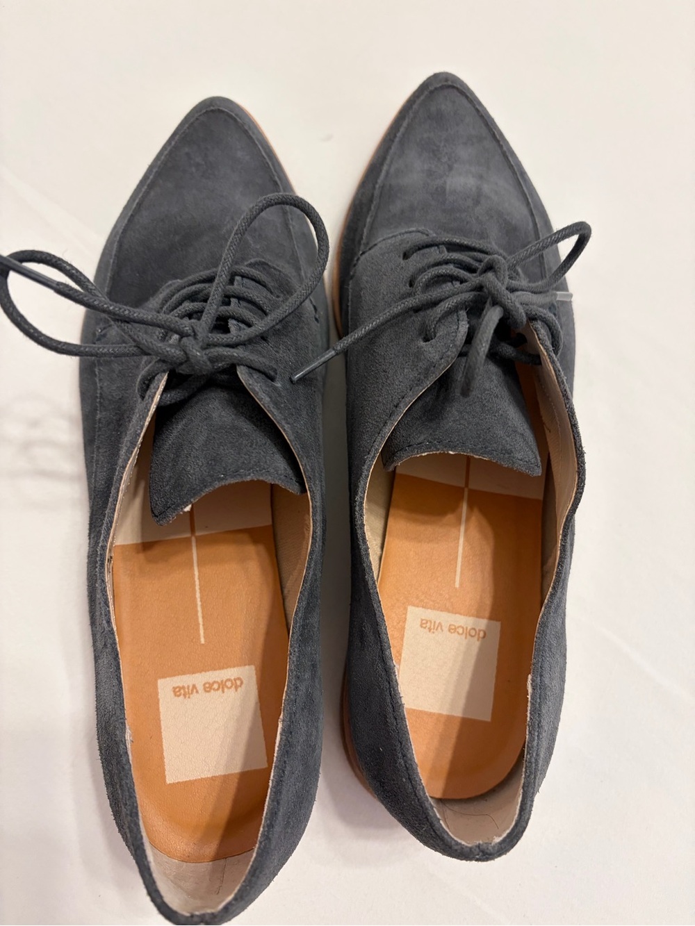 Dolce Vita women’s Grey Suede Pointed Lace-Up Oxfords - Picture 5 of 6